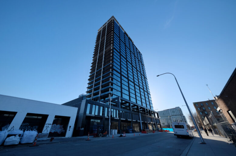 The 400 N Elizabeth tower under construction in Fulton Market
